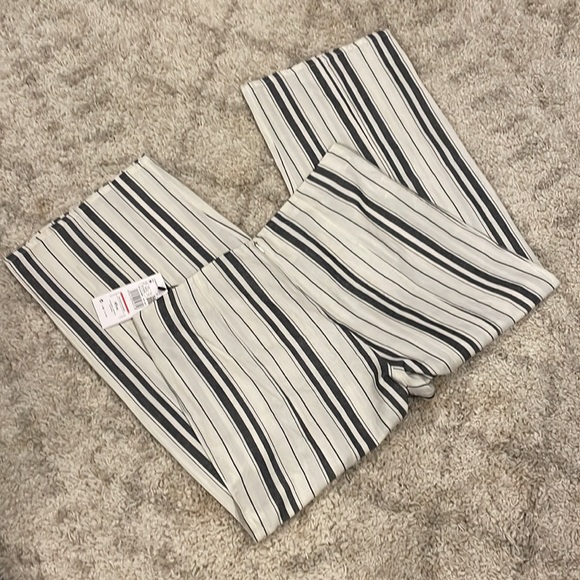 NWT VIOLETA BY MANGO WIDE LEG PANTS - Picture 3 of 4